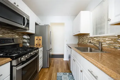 302 Commons Way Fishkill NY 12524