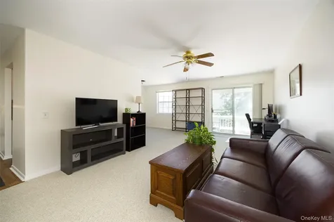 302 Commons Way Fishkill NY 12524