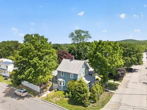 204 Catherine Street Buchanan NY 10511
