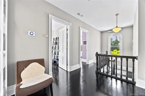 19 Howe Place Bronxville NY 10708