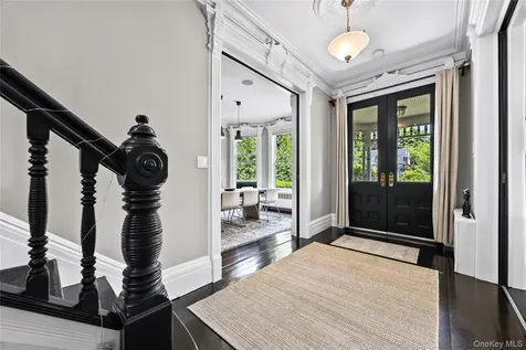 19 Howe Place Bronxville NY 10708