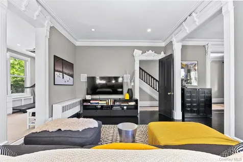 19 Howe Place Bronxville NY 10708