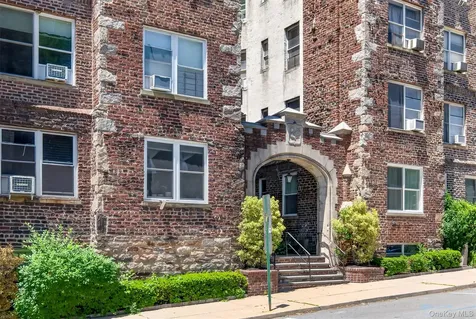 305 Sixth Avenue Pelham NY 10803