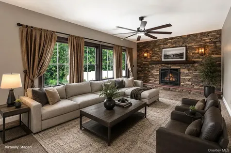 62 Oceanview Boulevard Manorville NY 11949