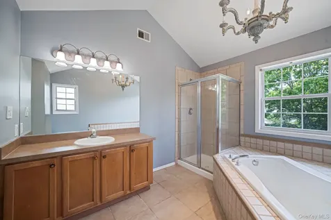 62 Oceanview Boulevard Manorville NY 11949
