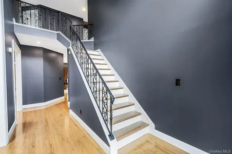 62 Oceanview Boulevard Manorville NY 11949