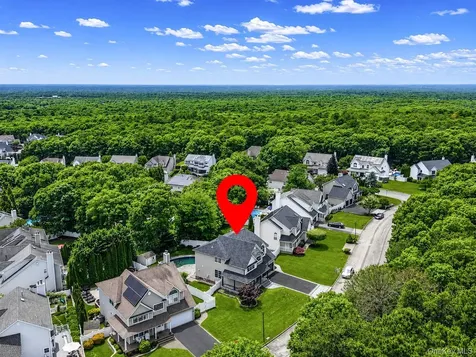 62 Oceanview Boulevard Manorville NY 11949