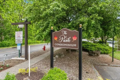 8 Loudon Drive Fishkill NY 12524