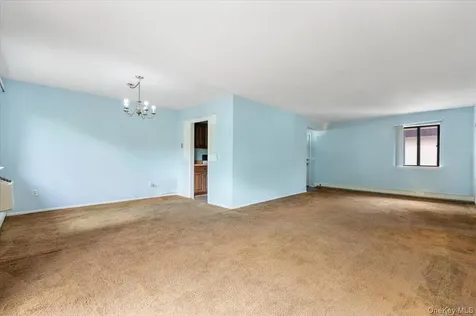 8 Loudon Drive Fishkill NY 12524