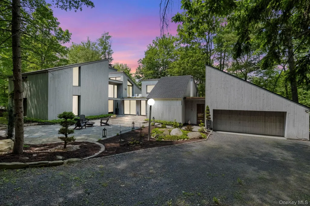 21 Lincoln Terrace Middletown NY 10940