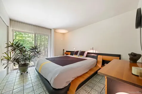 21 Lincoln Terrace Middletown NY 10940