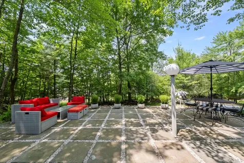 21 Lincoln Terrace Middletown NY 10940