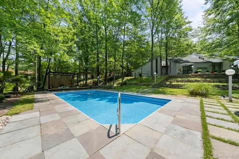 21 Lincoln Terrace Middletown NY 10940