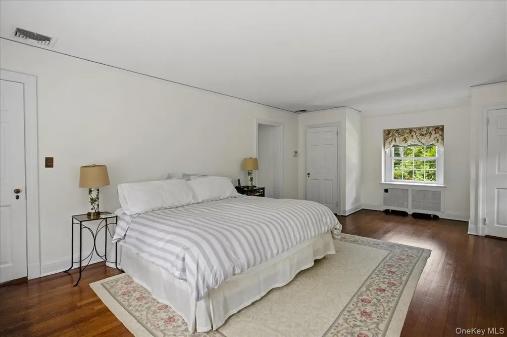 531 Weaver Street Larchmont NY 10538