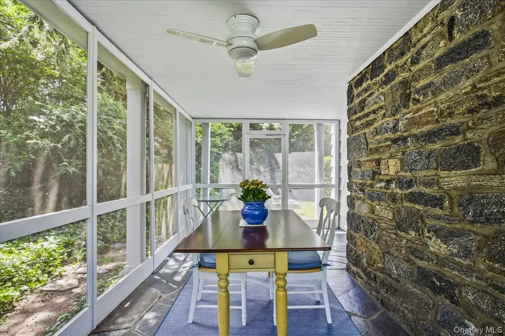 531 Weaver Street Larchmont NY 10538