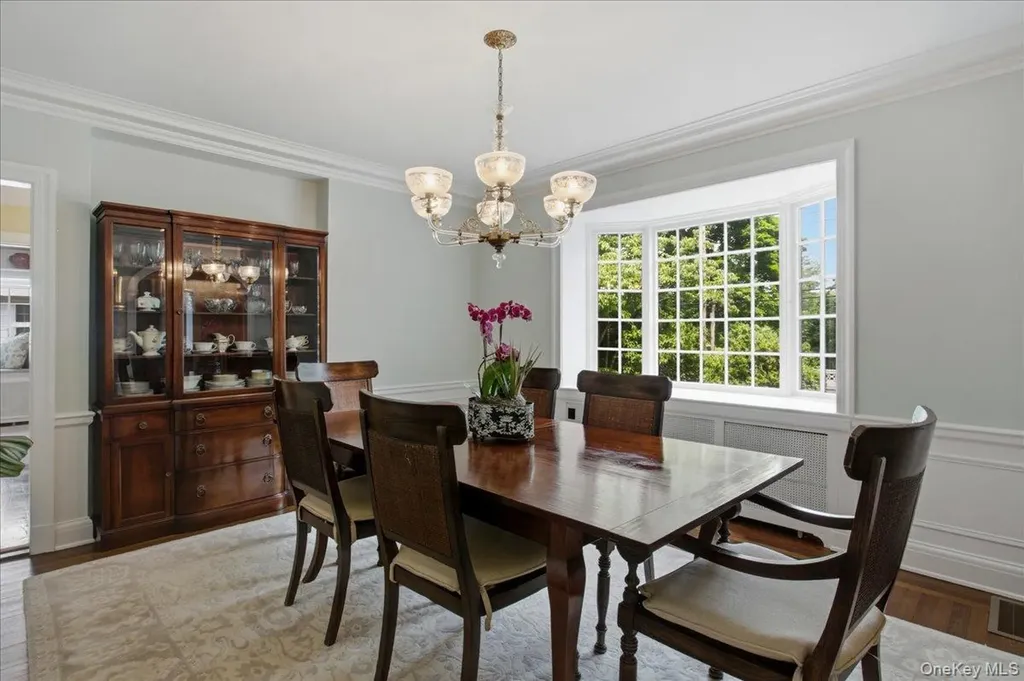 531 Weaver Street Larchmont NY 10538