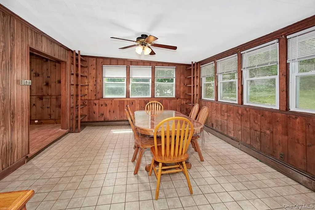 910 Linda Avenue Thornwood NY 10594