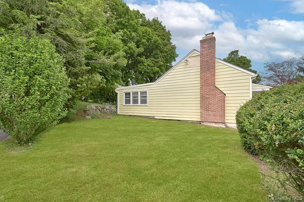 910 Linda Avenue Thornwood NY 10594