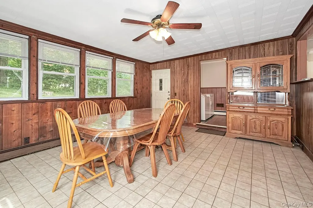 910 Linda Avenue Thornwood NY 10594
