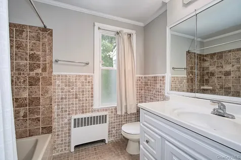 910 Linda Avenue Thornwood NY 10594