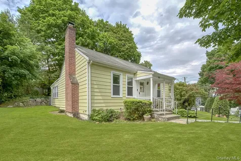 910 Linda Avenue Thornwood NY 10594