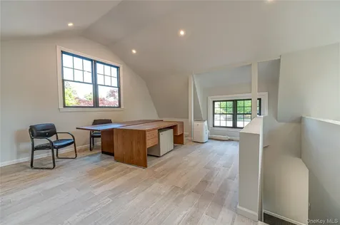 34 Dewey Street Huntington NY 11743