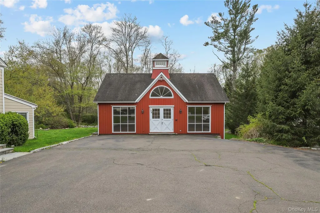 26 Westchester Avenue Pound Ridge NY 10576