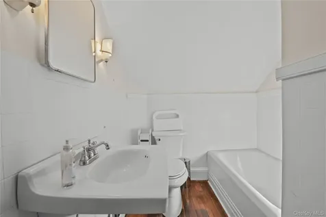 26 Westchester Avenue Pound Ridge NY 10576