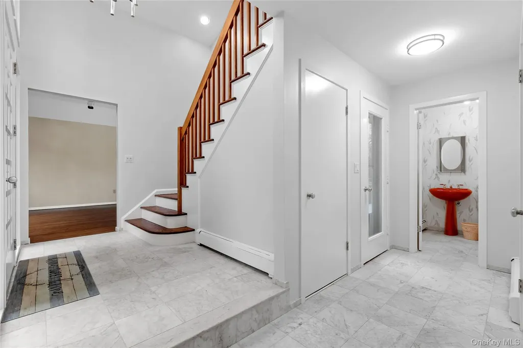38 Westerly Lane Thornwood NY 10594