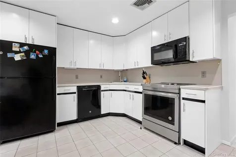 38 Westerly Lane Thornwood NY 10594