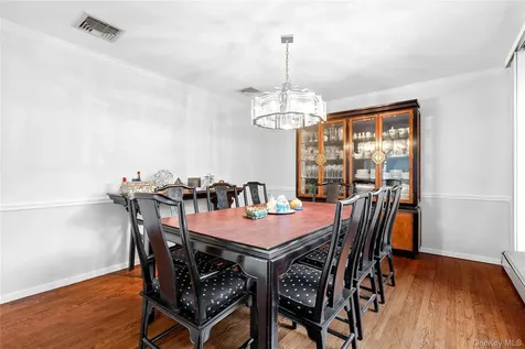 38 Westerly Lane Thornwood NY 10594