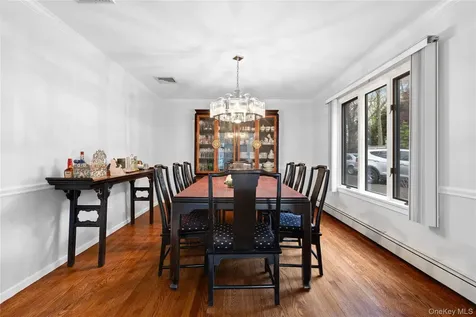 38 Westerly Lane Thornwood NY 10594