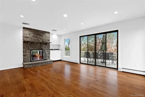 38 Westerly Lane Thornwood NY 10594
