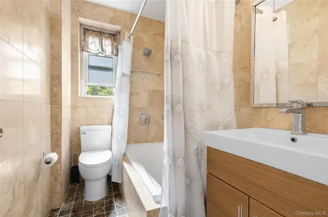 824 Palmer Road Bronxville NY 10708