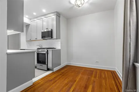 824 Palmer Road Bronxville NY 10708