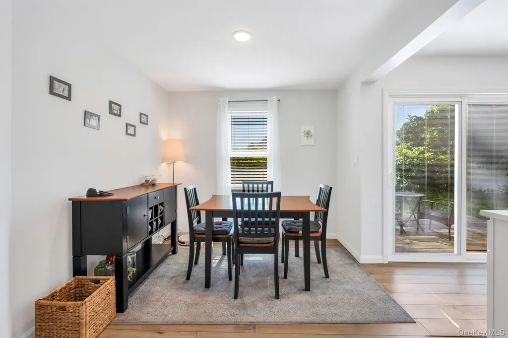 5 Hawkins Avenue Smithtown NY 11787