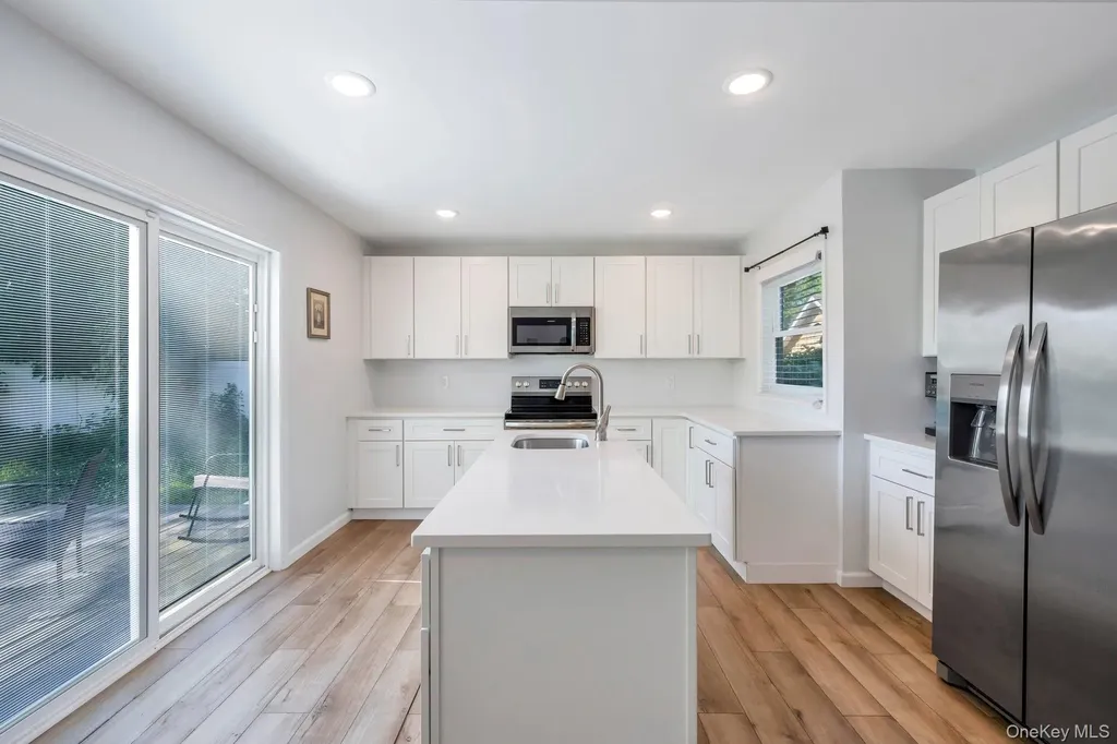 5 Hawkins Avenue Smithtown NY 11787