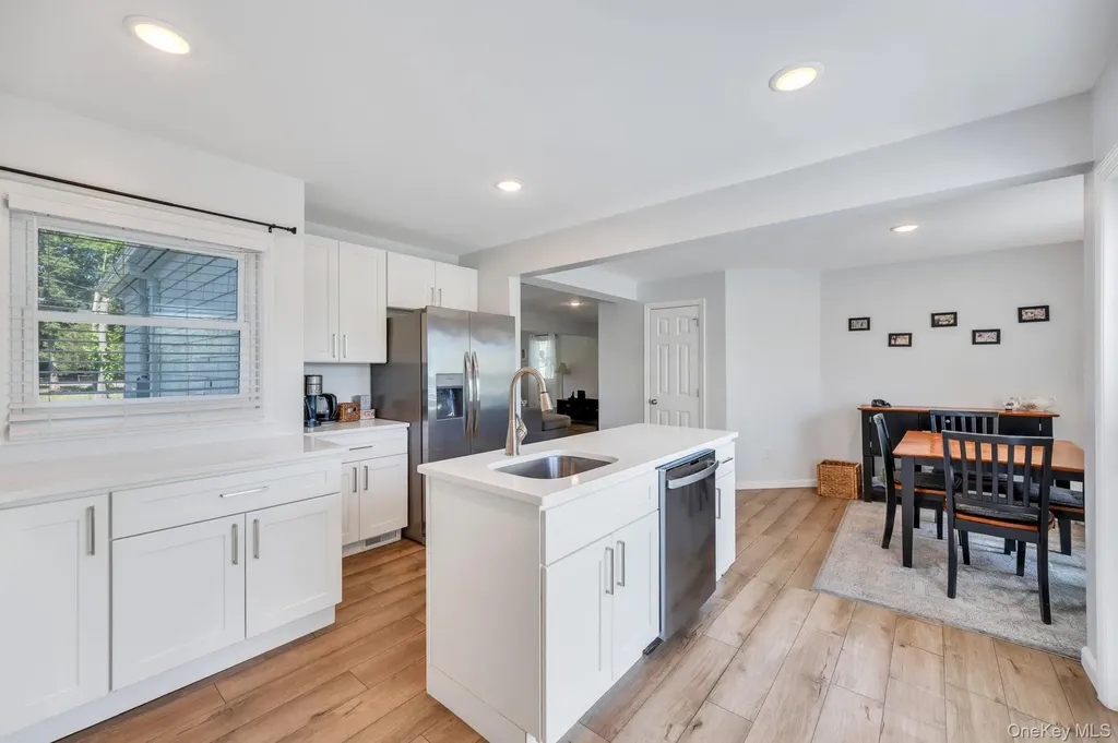 5 Hawkins Avenue Smithtown NY 11787