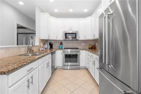 7 Hopkins Lane Armonk NY 10504