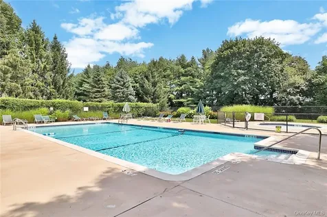 7 Hopkins Lane Armonk NY 10504