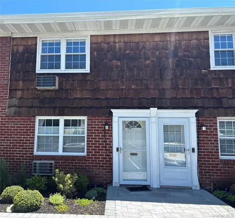 1 Anchorage Lane Oyster Bay NY 11771