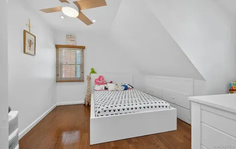 51 Chestnut Street Westbury NY 11590
