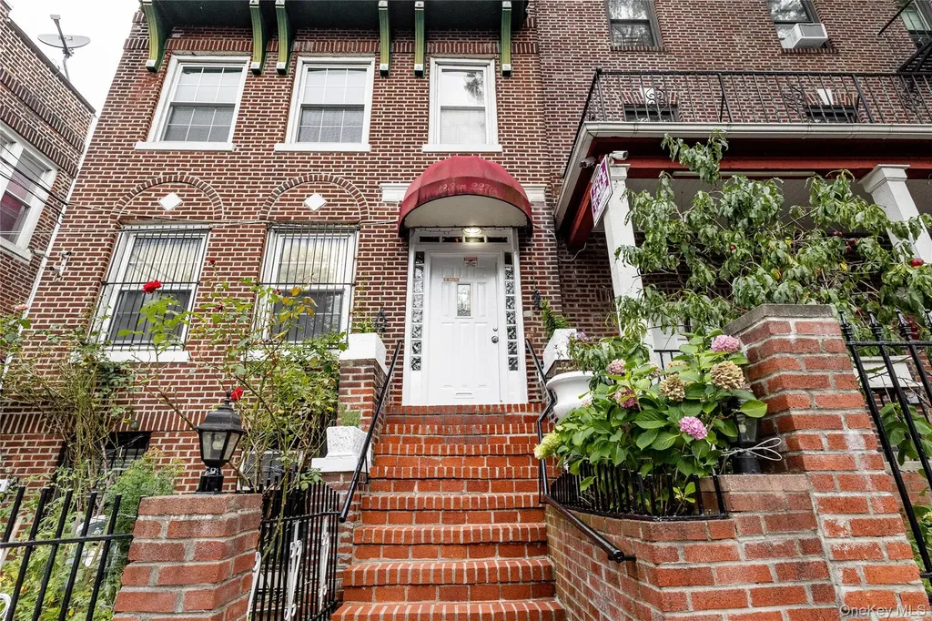 123 W 227th Street Bronx NY 10463