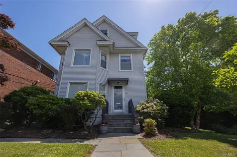 34 Morsemere Place Yonkers NY 10701