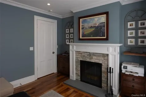 34 Morsemere Place Yonkers NY 10701