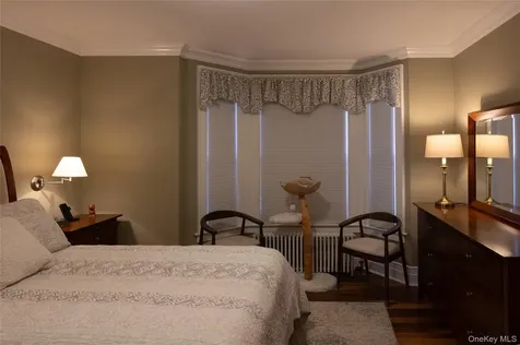 34 Morsemere Place Yonkers NY 10701