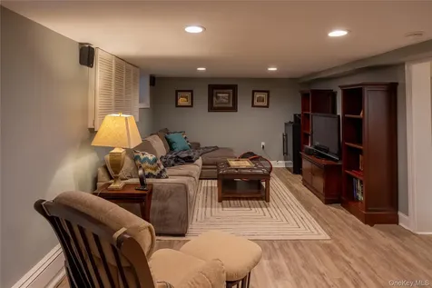 34 Morsemere Place Yonkers NY 10701