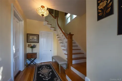 34 Morsemere Place Yonkers NY 10701