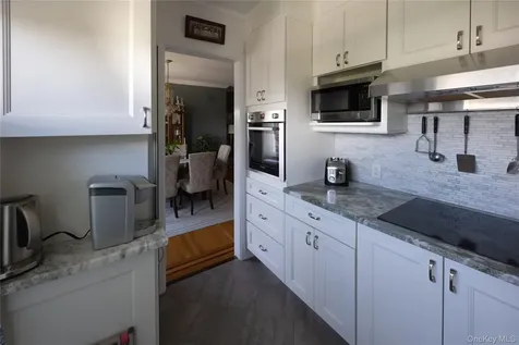 34 Morsemere Place Yonkers NY 10701