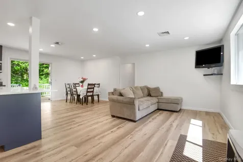 287 Norton Road Red Hook NY 12571